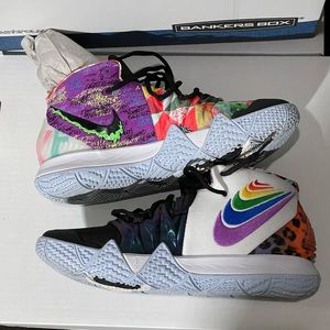 Kybrid S2 “pineapple” with orig box. Men’s 9.5. Worn 1 time